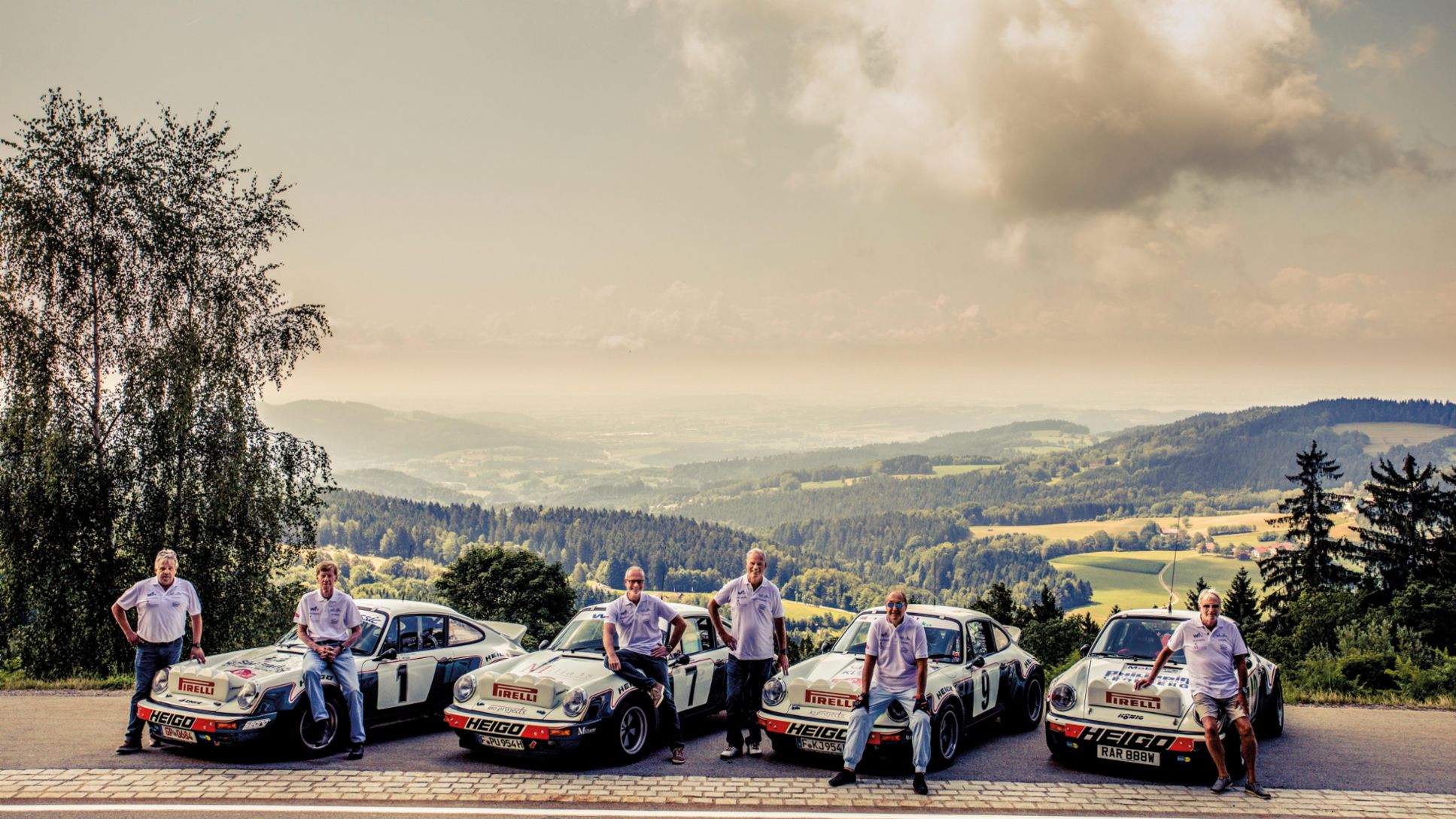 Rafael Díez, Walter Röhrl, Udo Müller, Dieter Röscheisen, Klaus-Jürgen Orth y Steve Davies (i-d), Heigo-Porsche, Straubing, 2020, Porsche AG  