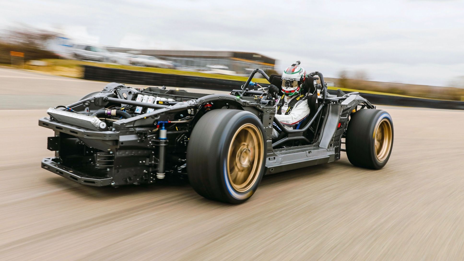 Porsche Mission R Concept Kart