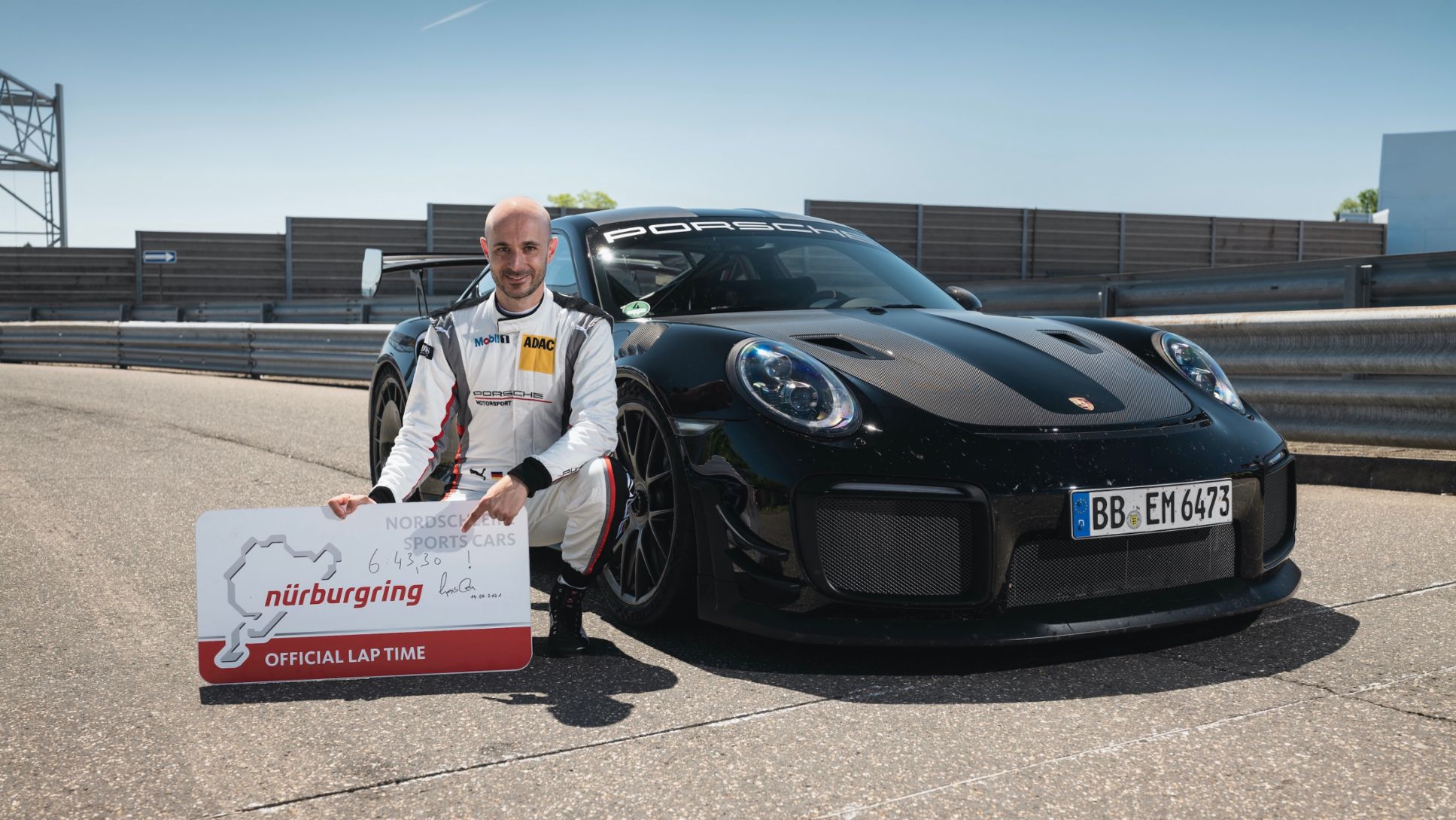 Lars Kern, Porsche-Entwicklungsfahrer, 911 GT2 RS, Nürburgring-Nordschleife, 2021, Porsche AG