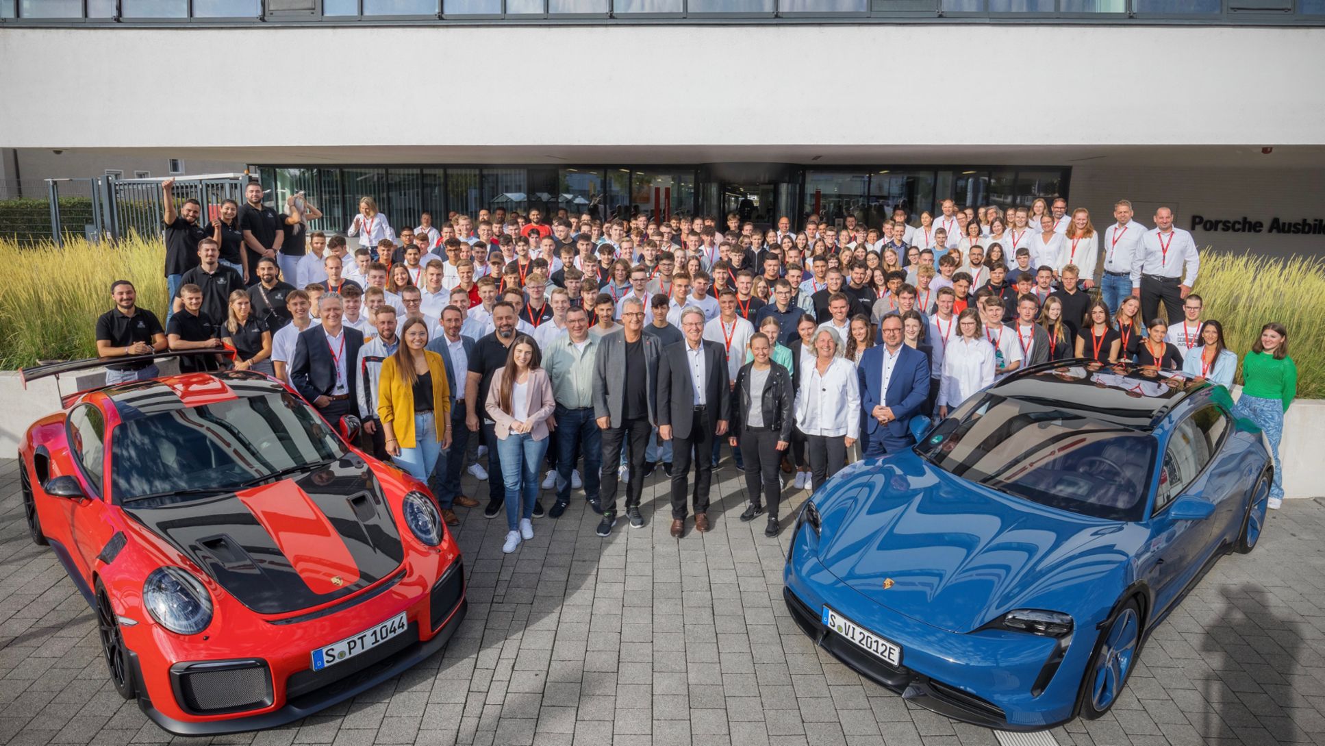 Ausbildungsstart bei Porsche in Zuffenhausen: Vorstand und Betriebsrat begrüßen 150 Auszubildende und dual Studierende, 2022, Porsche AG