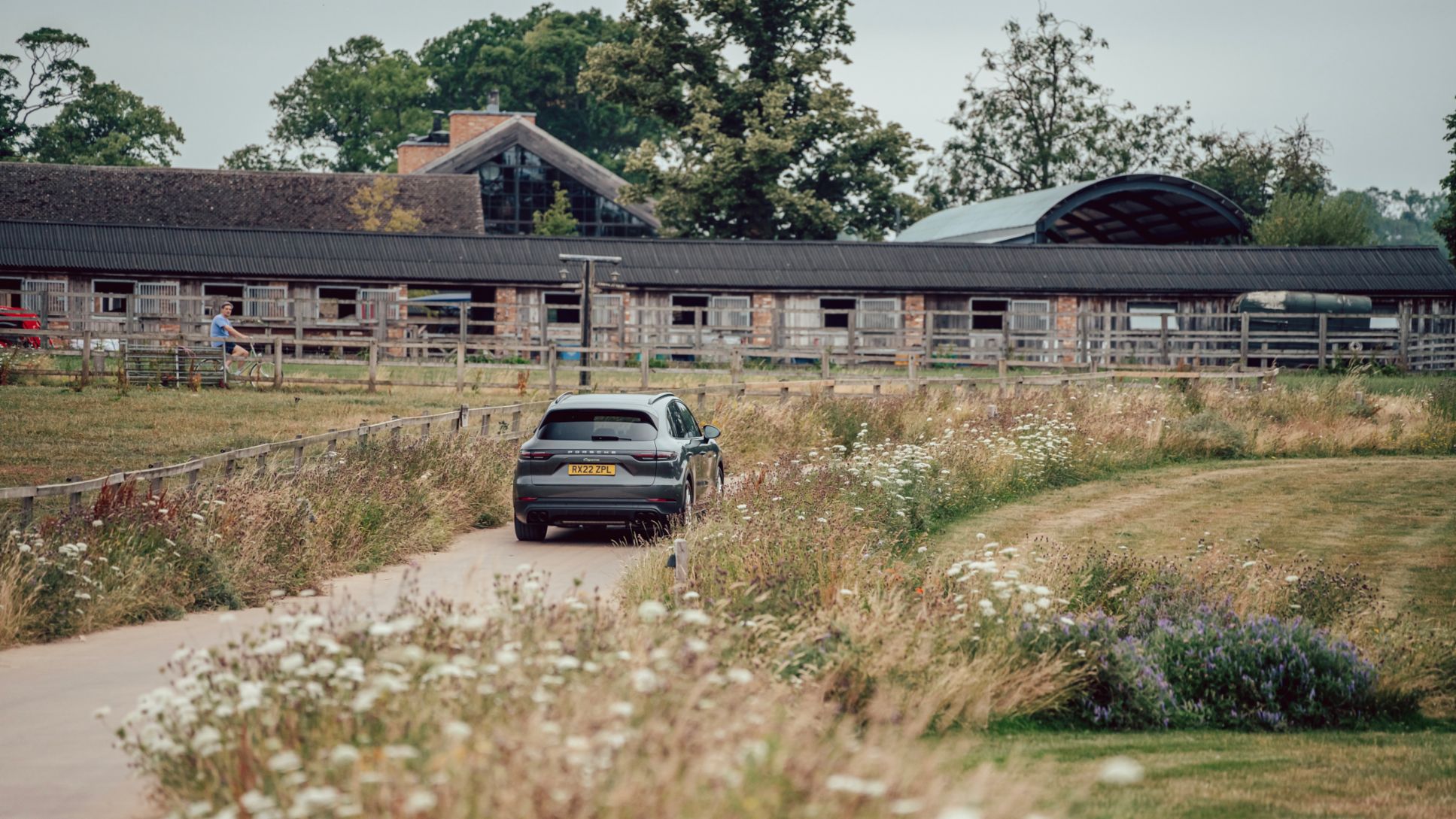 Cayenne, Soho Farmhouse, Oxfordshire, England, 2022, Porsche AG