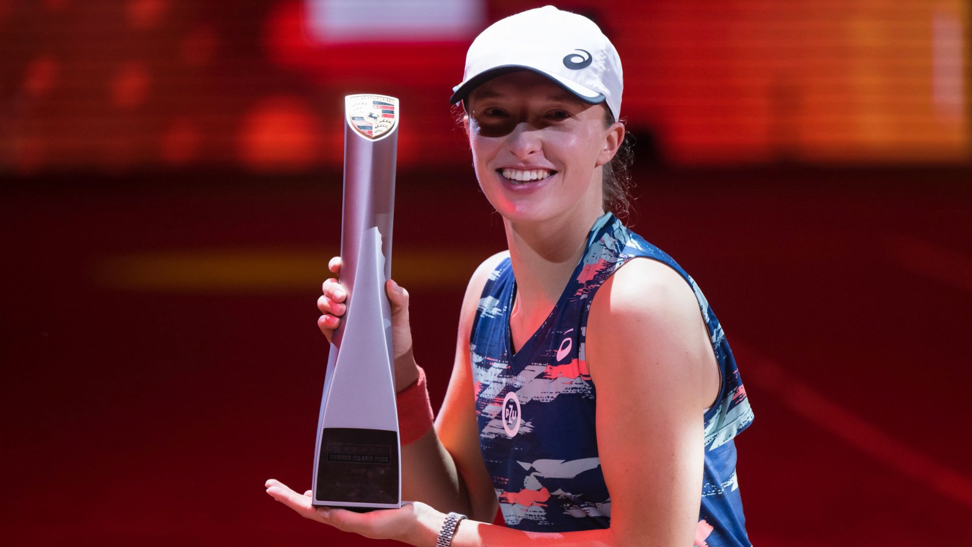 Superstar Iga Swiatek Kommt Zum Porsche Tennis Grand Prix 2023