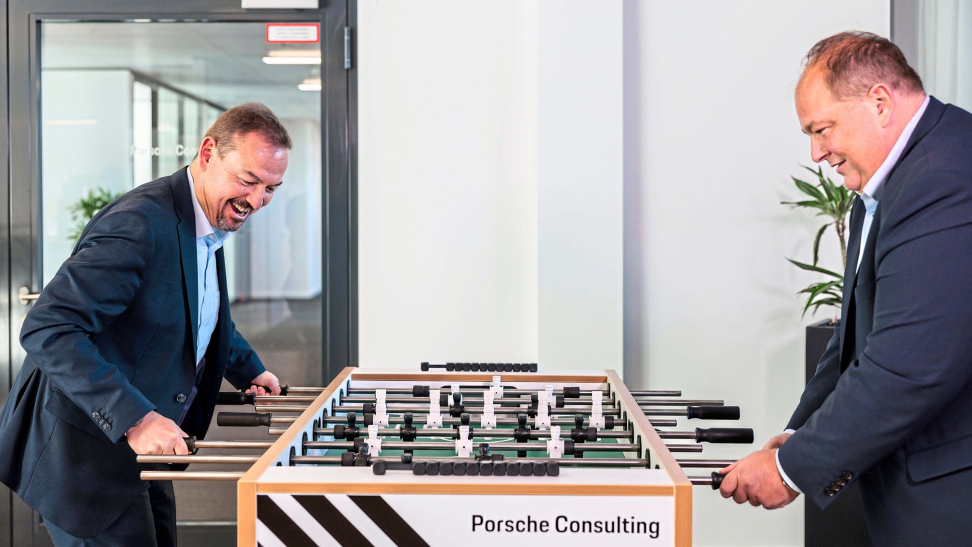 Dirk Schusdziara, Jörg Harnisch, FraAlliance-Geschäftsführer, (l-r), 2023, Porsche Consulting