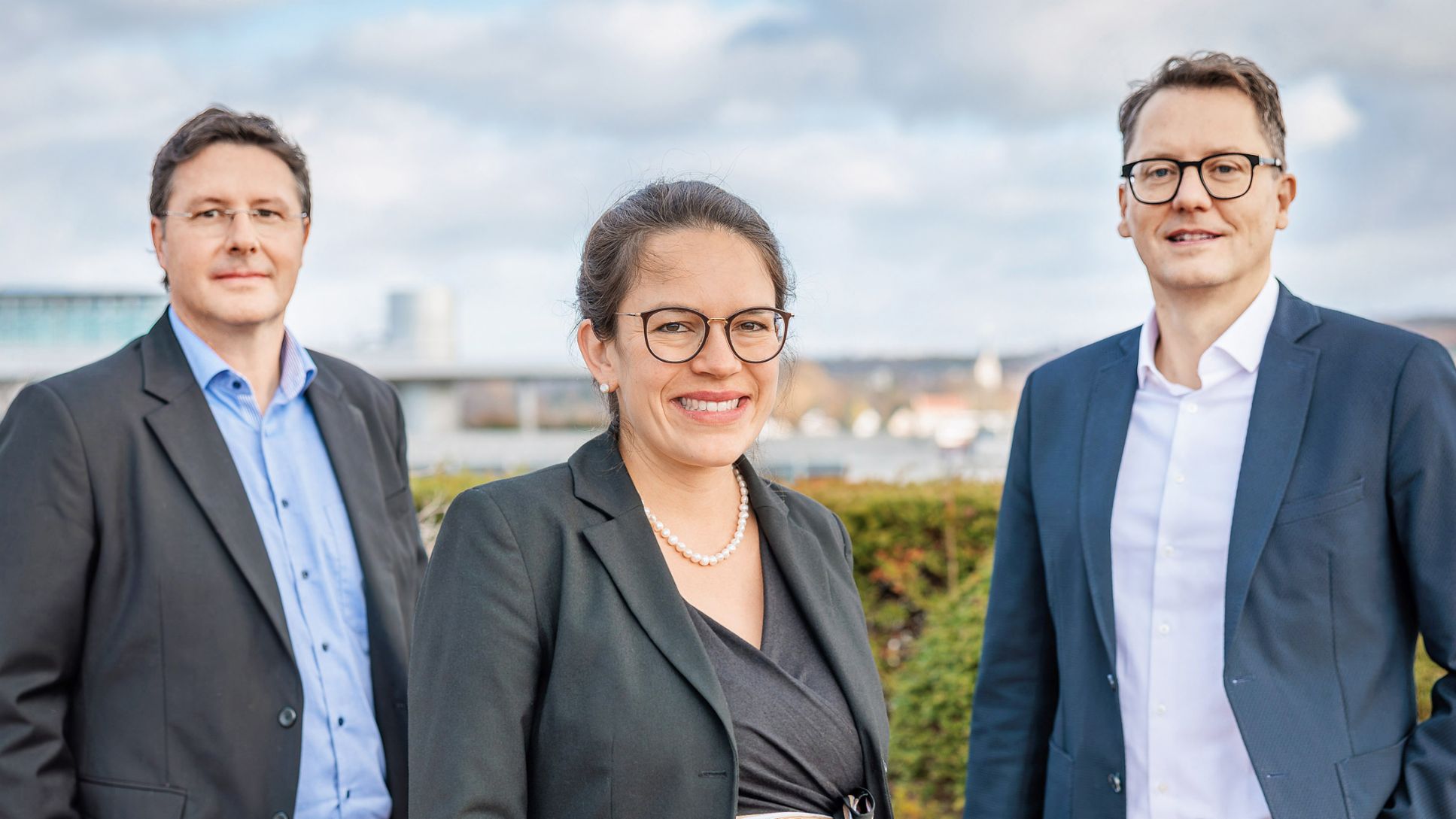 Vice President Lars Murawski (right), Annette Eckes (Senior Manager Circular Economy), Ingo Weiss (Head of Global Environment & Sustainability Management), 2023, Porsche Consulting