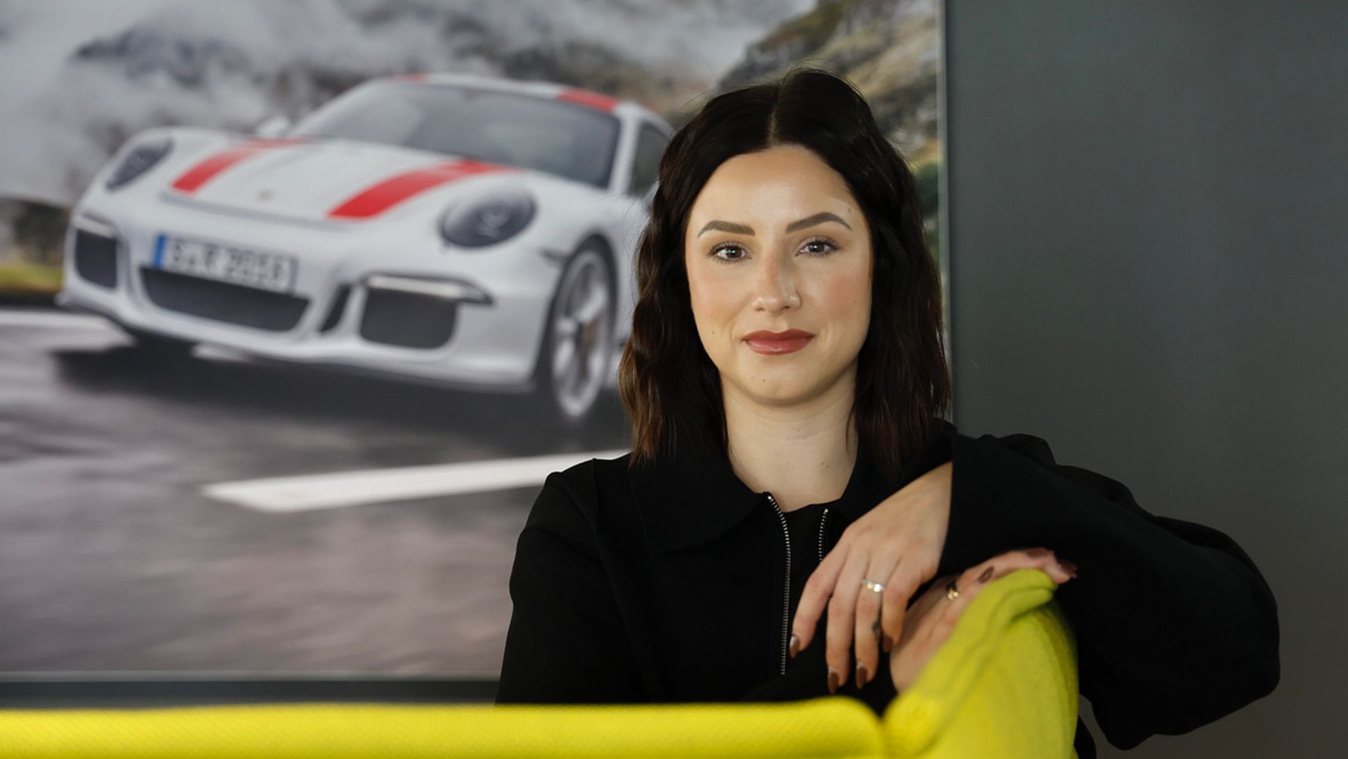 Kim-Lea Dongus, Directora de Proyectos Corporativos de Voluntariado en Porsche, 2023, Porsche AG