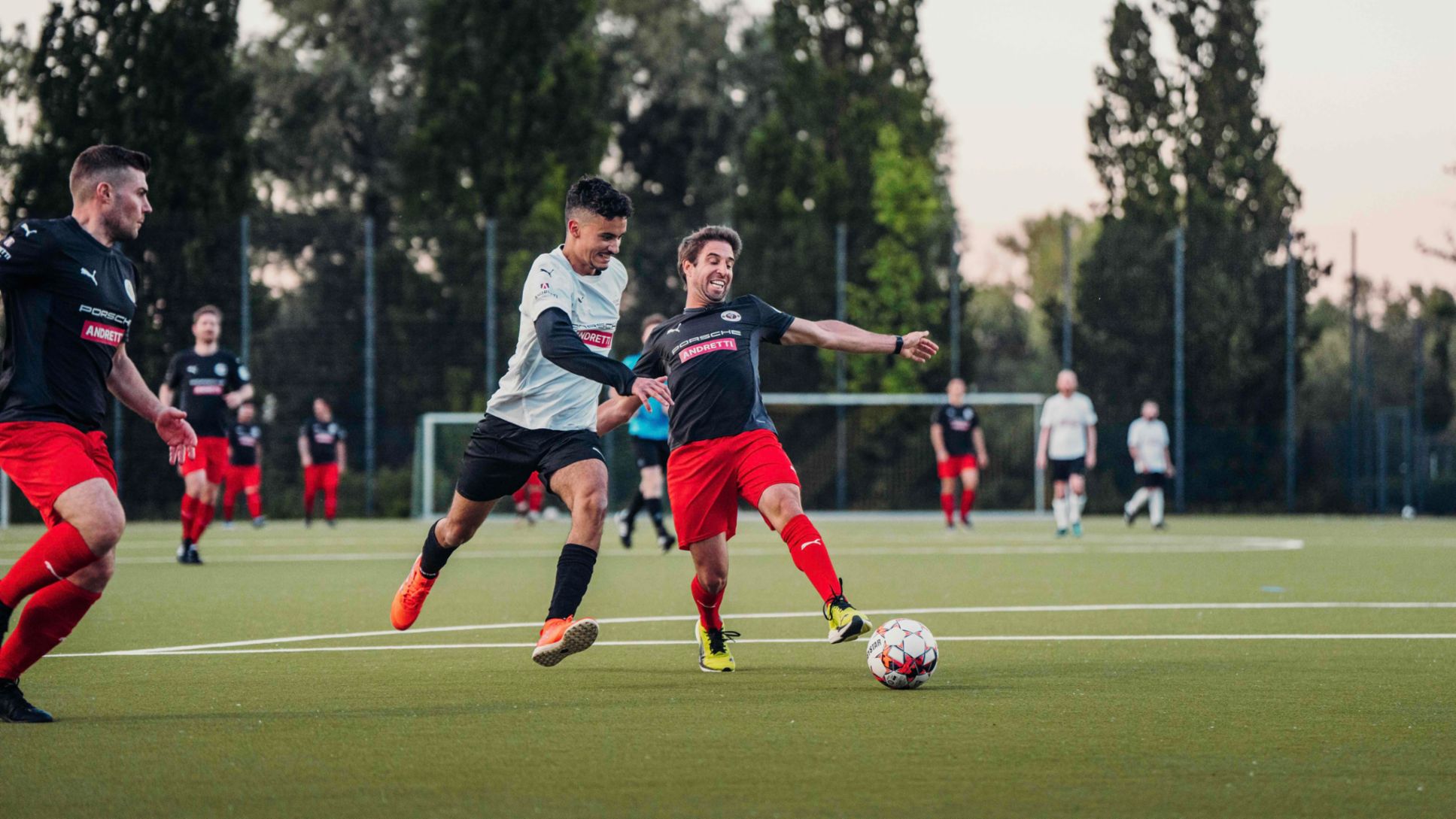 Pascal Wehrlein, António Félix da Costa (l-r), Football match TAG Heuer Formula E team vs. Andretti Formula E team, Berlin, Germany, 2024, Porsche AG