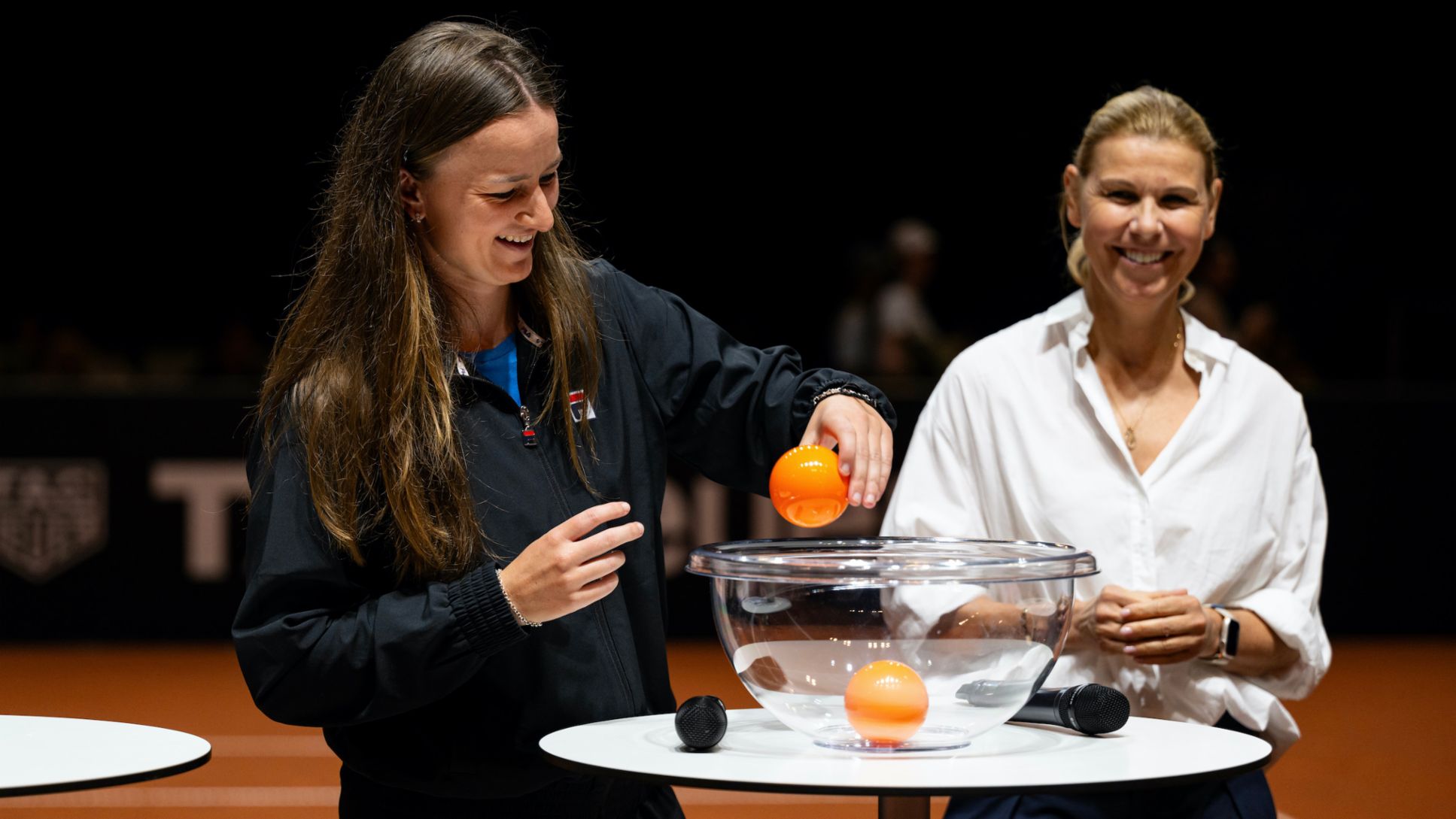 Barbora Krejcikova (CZE), sports director Anke Huber, Porsche Tennis Grand Prix, draw, Stuttgart, 2024, Porsche AG