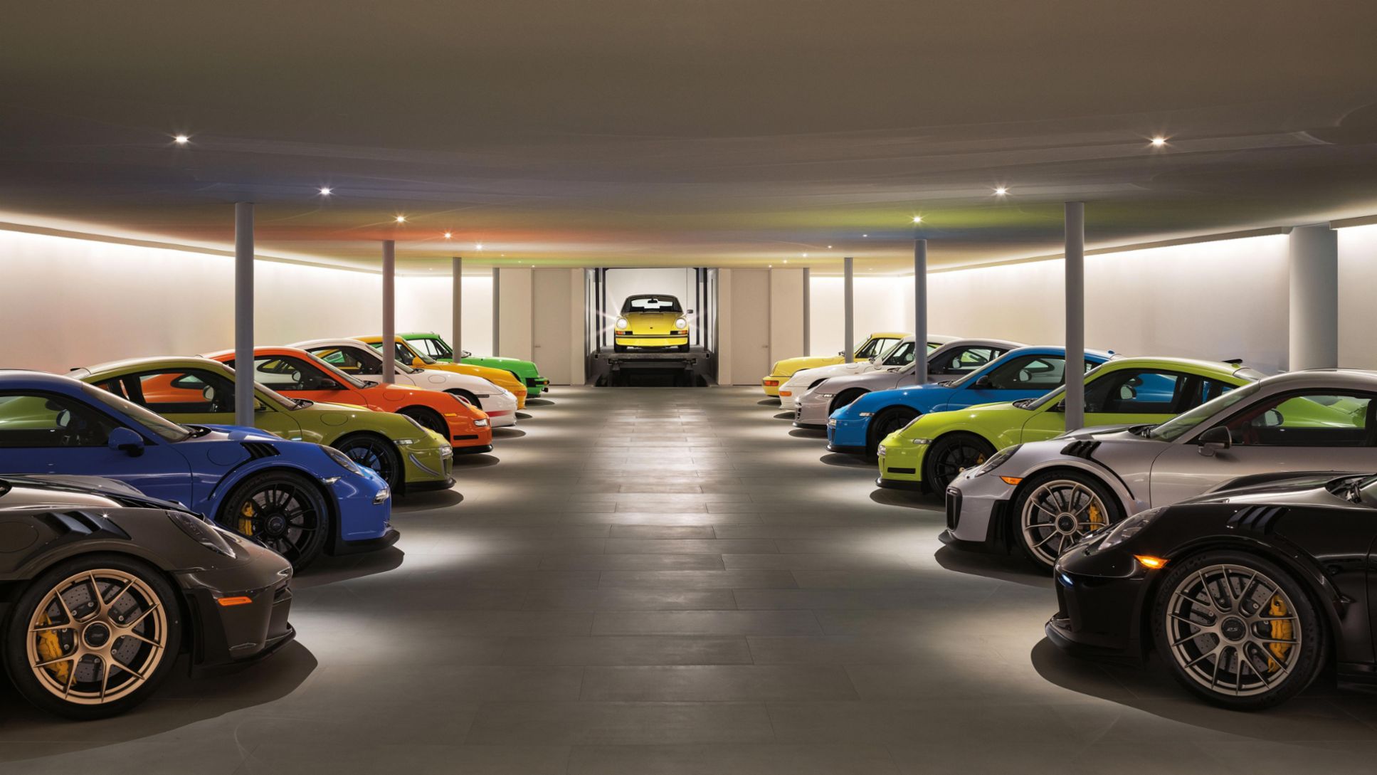 911 GT3 RS und Carrera RS, Garage, Steven Harris, 2025, Porsche AG
