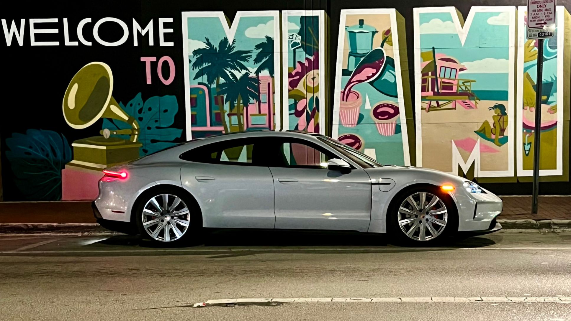 Taycan 4S, Road trip Toronto to Miami, Miami, Florida, USA, 2025, Porsche AG