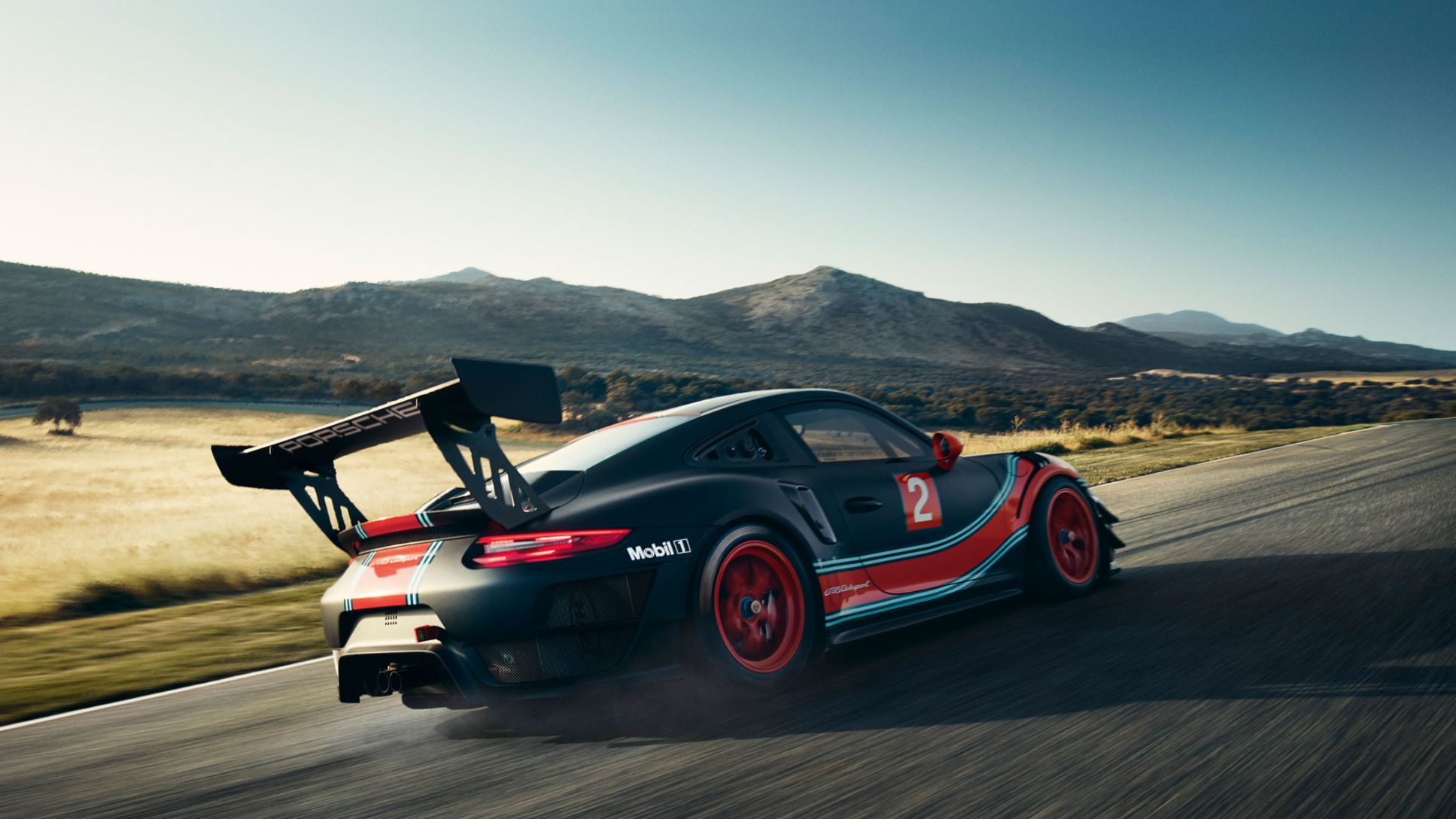 Porsche 911 GT2 RS Clubsport with 700 hp - Porsche Newsroom