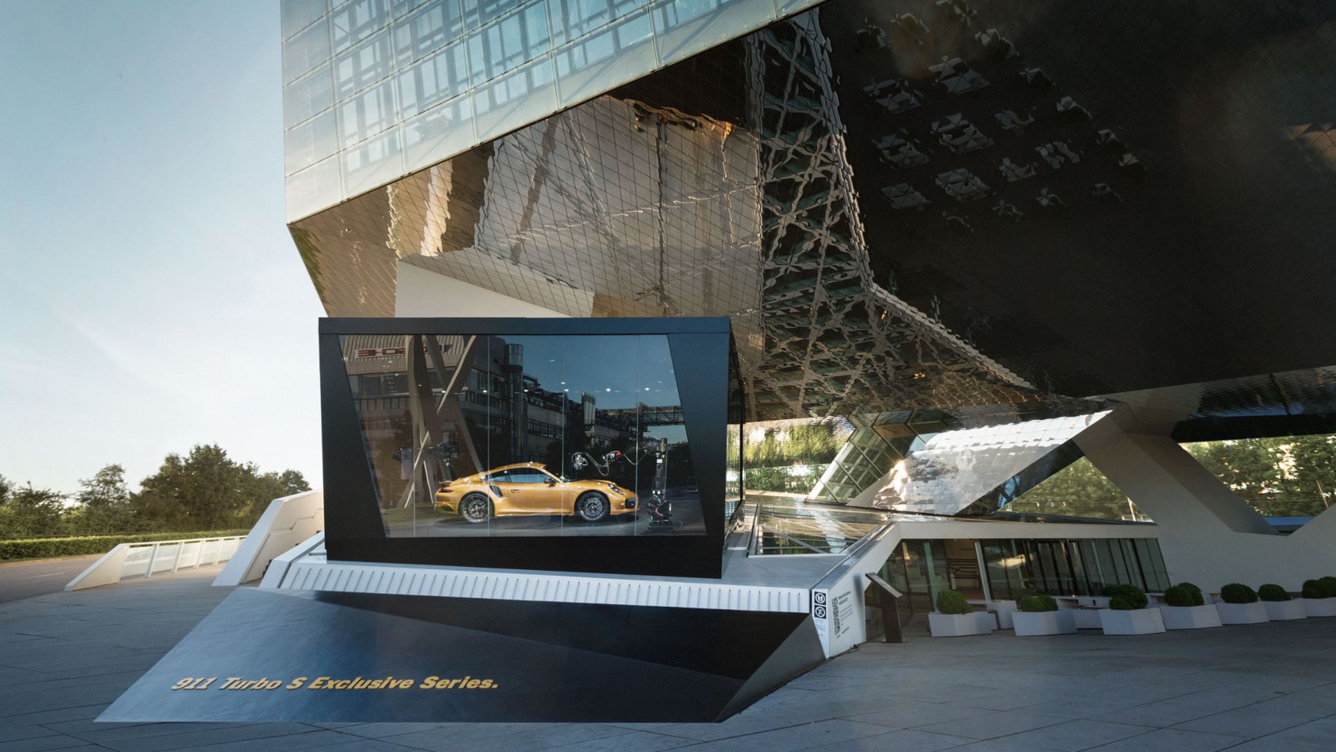 Exclusive and individual - Porsche Newsroom
