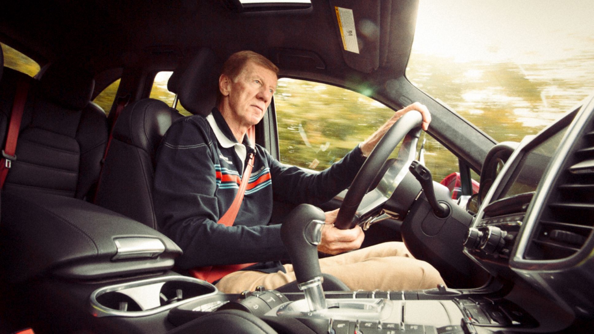 Walter Röhrl, driver, Cayenne GTS, 2015, Porsche AG