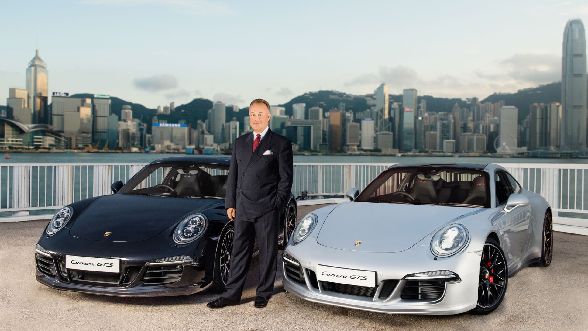 Hans Michael Jebsen, Vorstandsvorsitzender Jebsen & Co. Ltd, Skyline Hongkong, 2015, Porsche AG