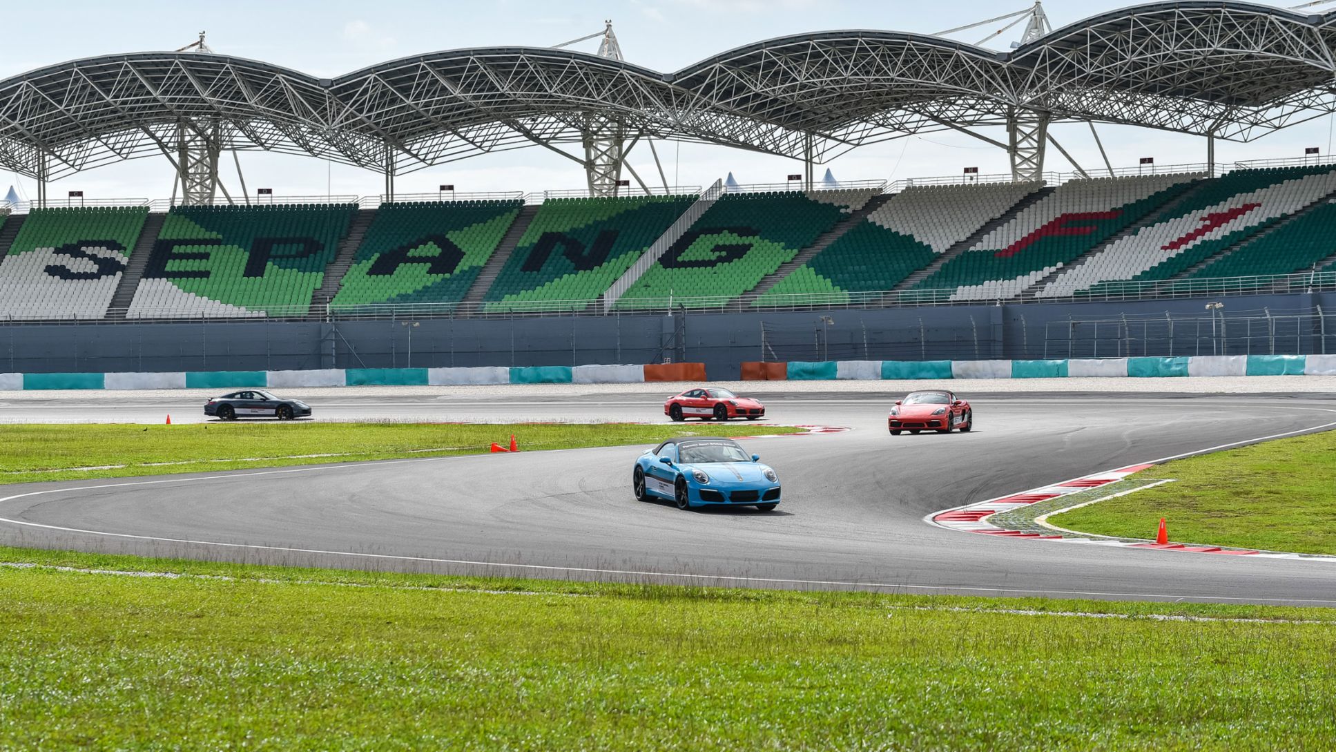 911 Turbo, 911 Turbo S, Porsche Driving Experience, Sepang, Malaysia, 2017, Porsche AG
