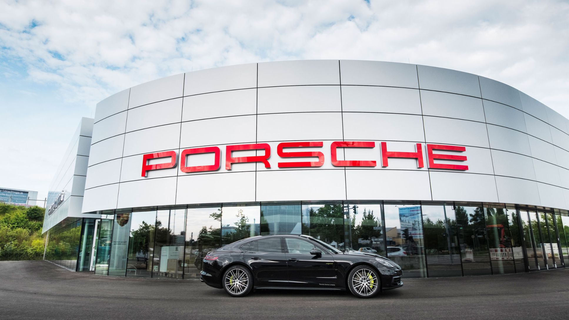 Panamera 4 E-Hybrid, Porsche Zentrum Berlin-Adlershof, 2017, Porsche AG