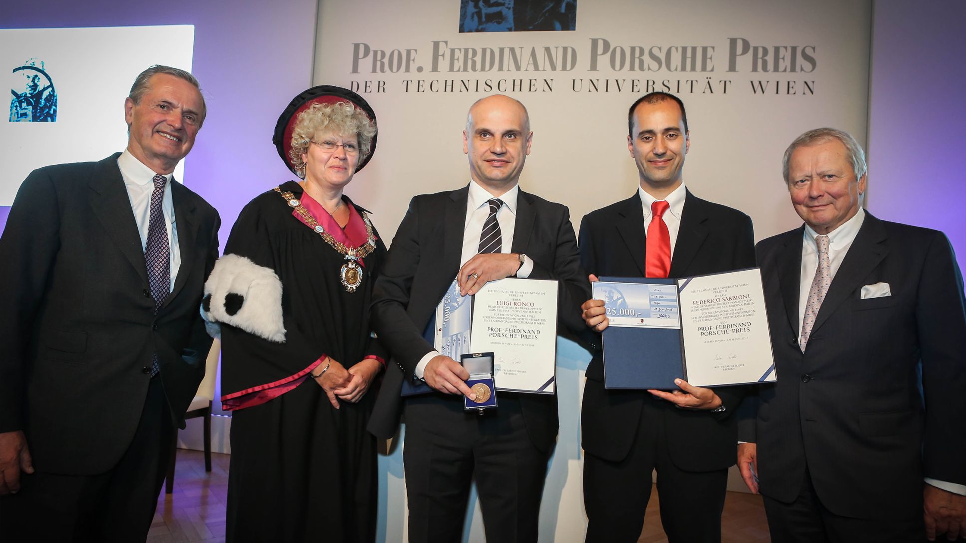 Dr Wolfgang Porsche, Chairman of the Supervisory Board of Dr. Ing. h.c. F. Porsche AG (right), together with Dr Hans Michel Piëch, Member of the Supervisory Board of Porsche AG, O. Univ. Prof. DI Dr Sabine Seidler, Rector of TU Wien and both award winners Luigi Ronco, Dainese S.p.A., and Federico Sabbioni, Ducati Motor Holding S.p.A. (from left to right)