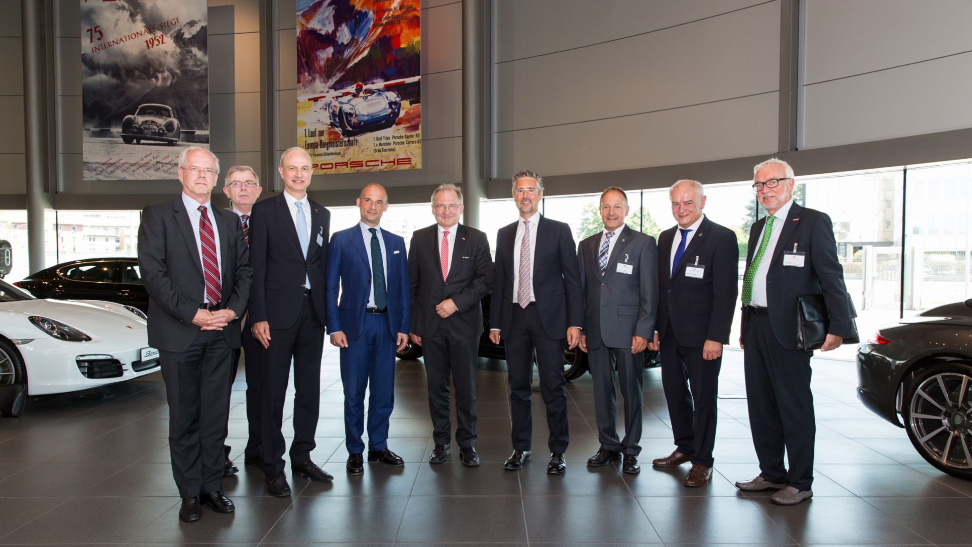 Delegazione  in visita a Porsche Consulting