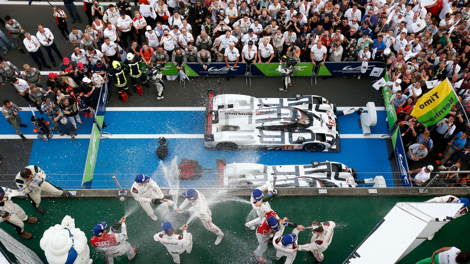 Porsche Team Podium
