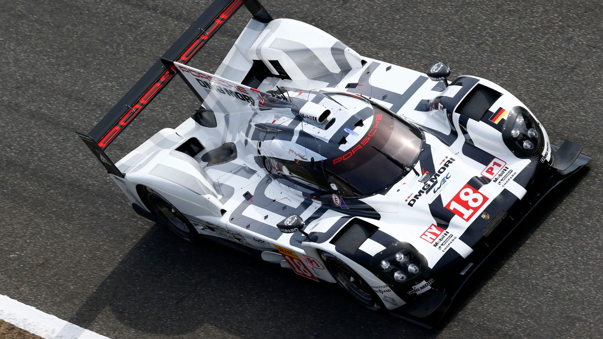 Porsche 919 Hybrid, Porsche Team: Romain Dumas, Neel Jani, Marc Lieb