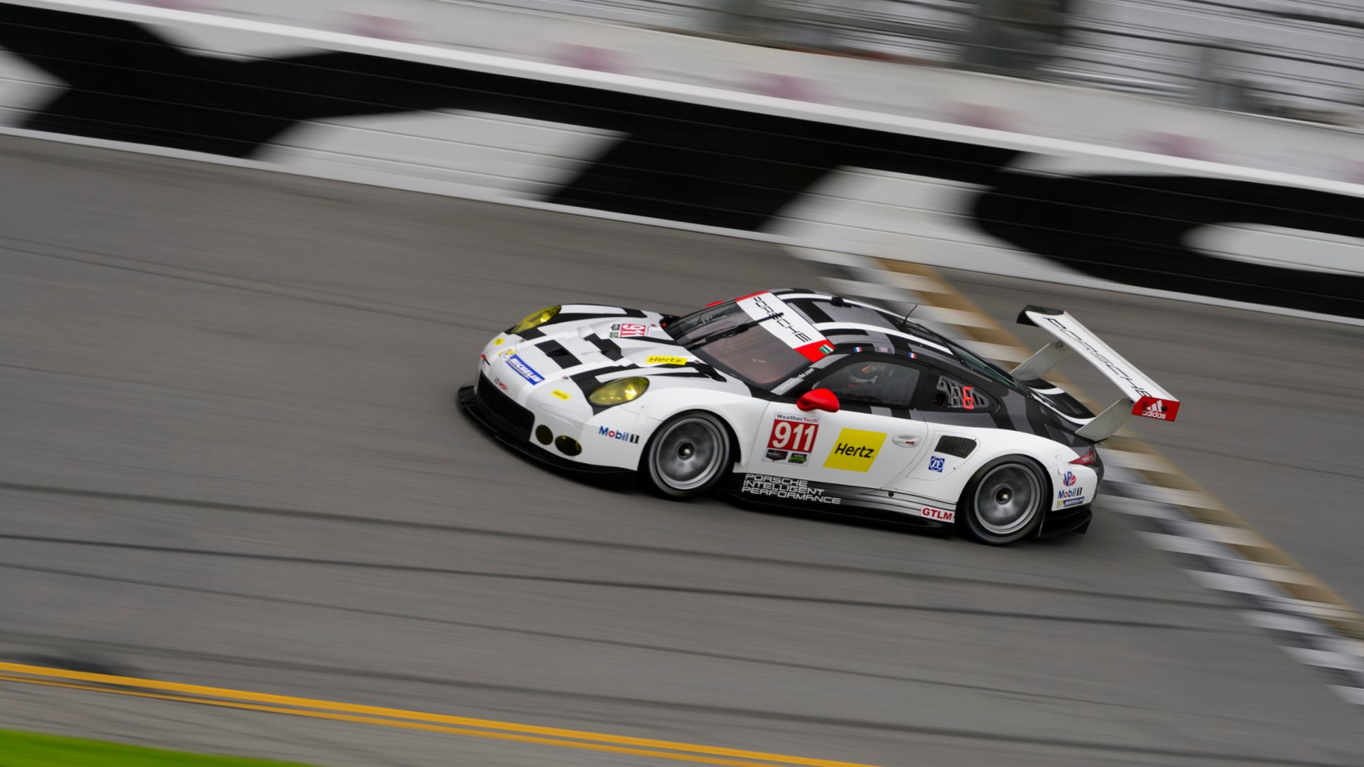 Porsche 911 RSR, Porsche North America: Patrick Pilet, Nick Tandy, Kevin Estre