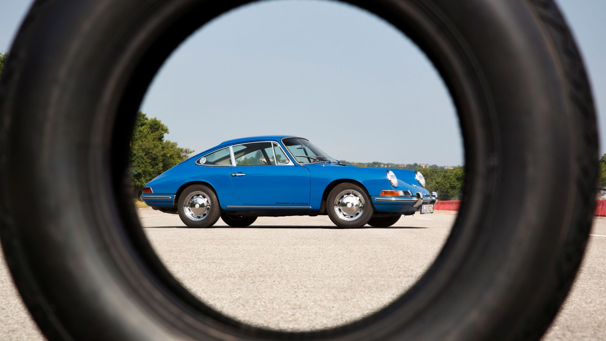 Porsche satisfies the tremendous demand for ideal tyres for each vehicle generation by conducting extensive tests and new releases