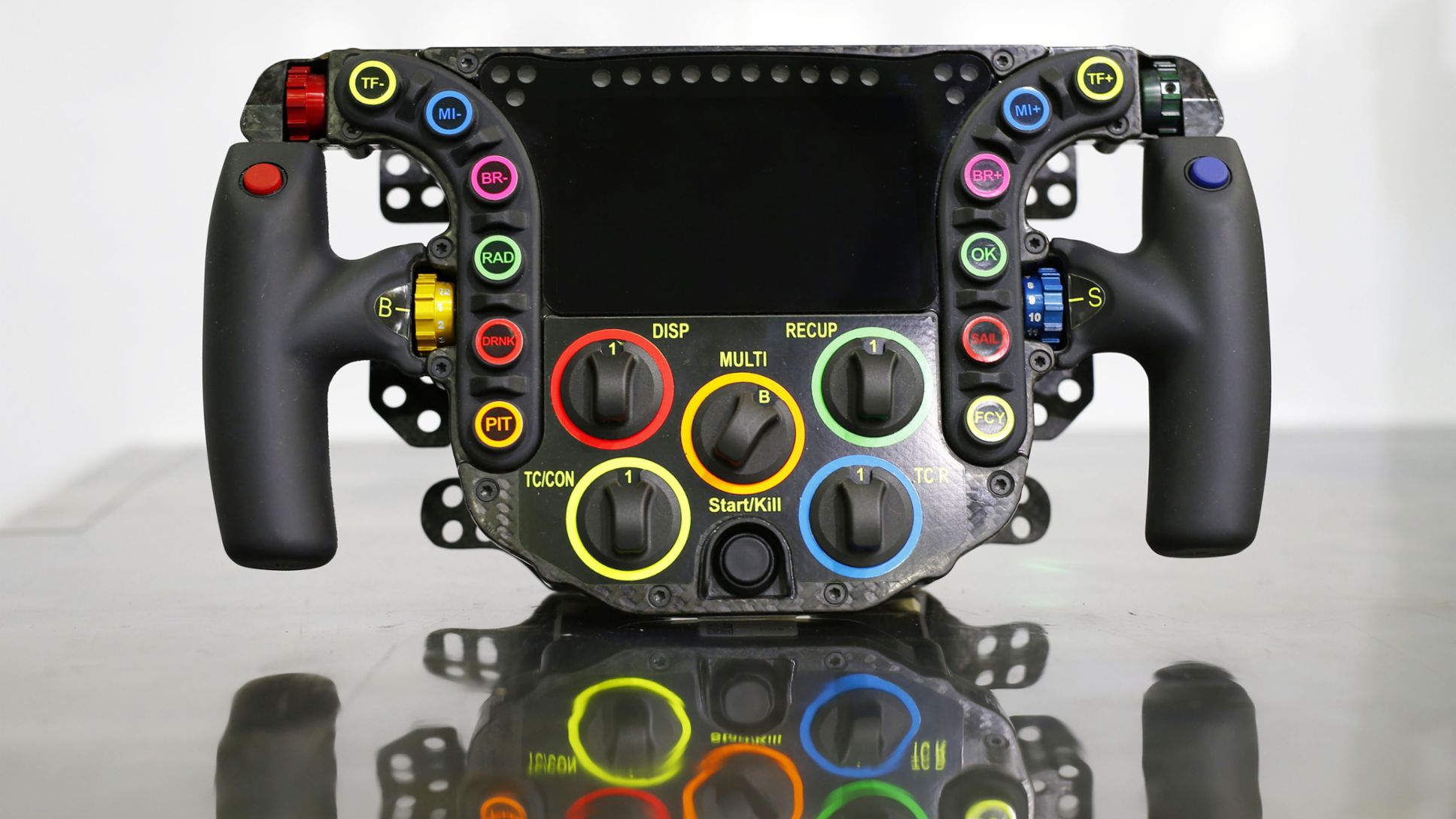 Porsche 919 Hybrid: Steering Wheel 2016