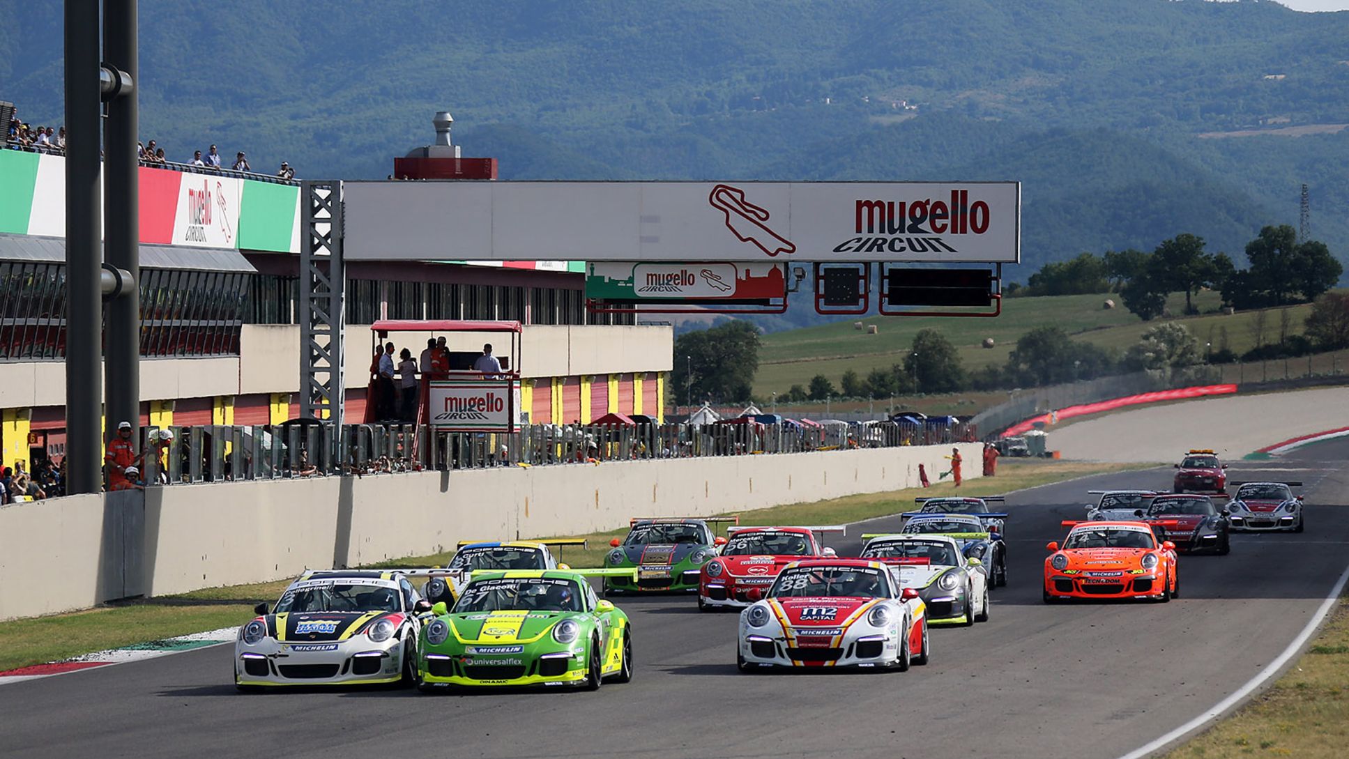 CarreraCupItalia2017_04_Mugello_Start
