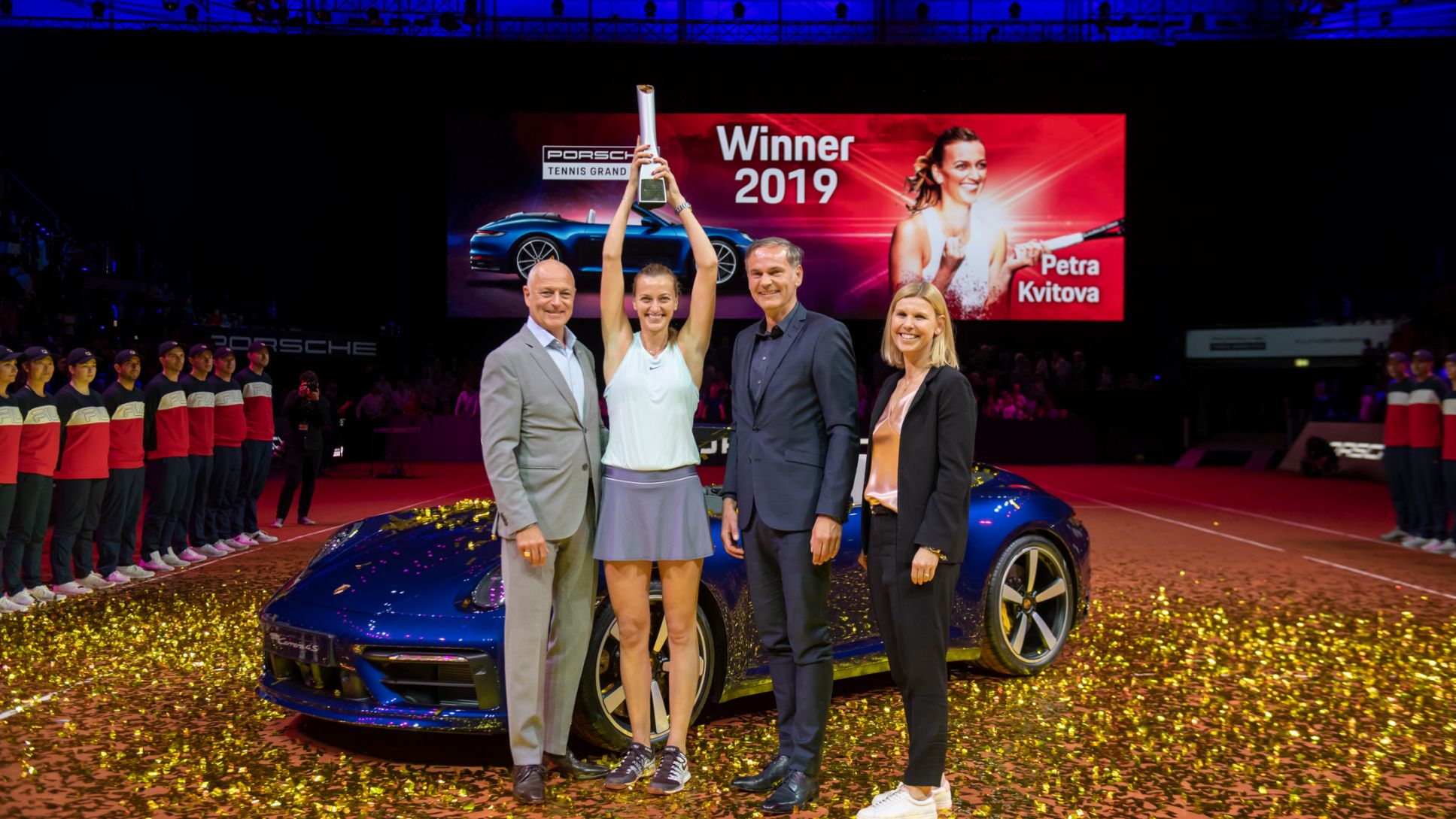 2021 Porsche Tennis Grand Prix: Defending champion Petra Kvitova with Markus Günthardt (Tournament Director), Oliver Blume (Chairman of the Executive Board Porsche AG) and Anke Huber (Operating Tournament Director/l-r)