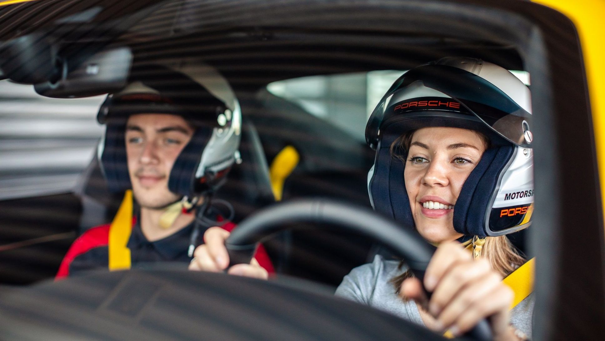 Les inscriptions au Stage Porsche Track Experience Precision : Au féminin dont la première édition se déroulera le 10 juillet prochain sont ouvertes.