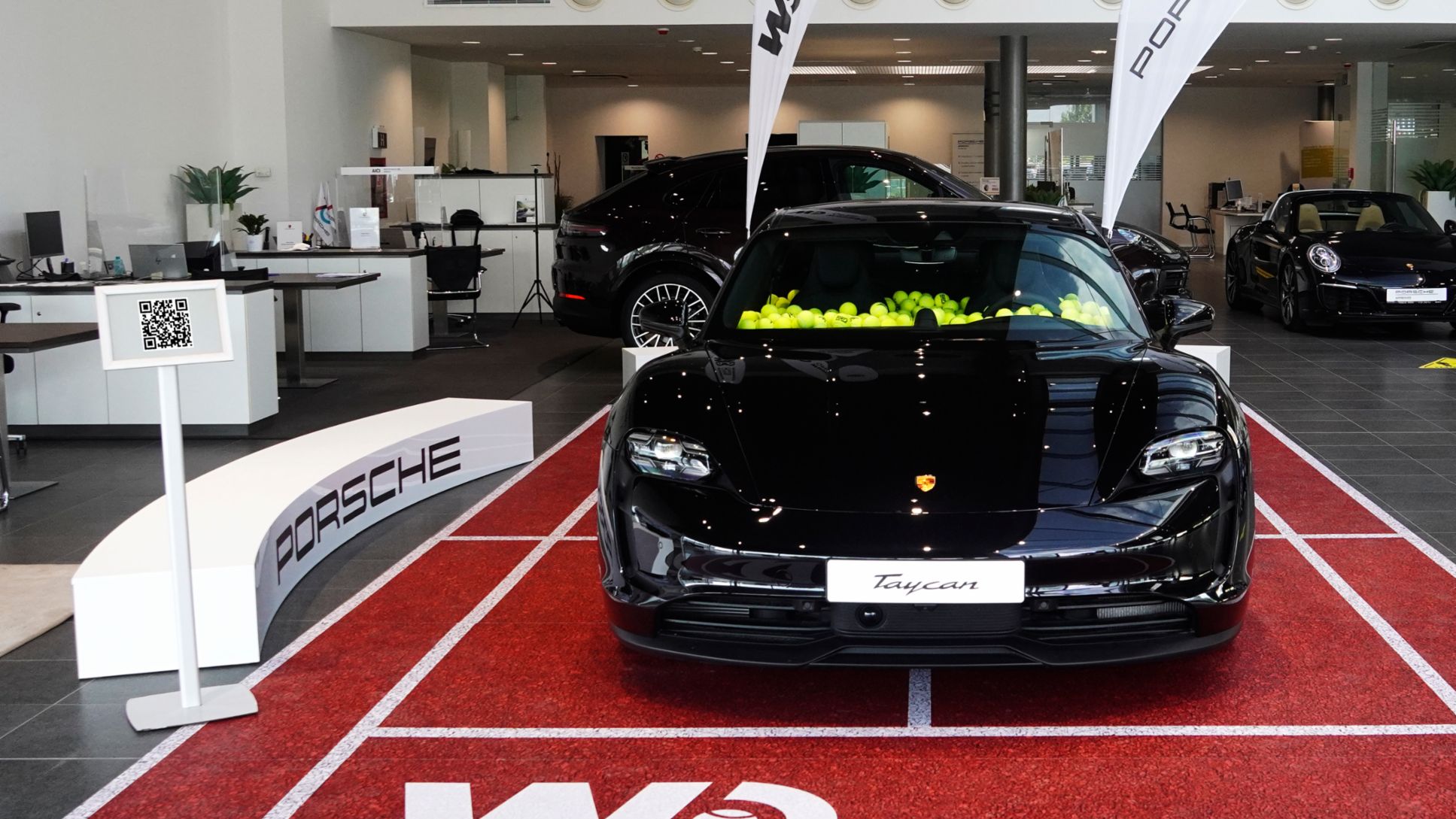 Porsche, mașina oficială a turneului Winners Open in Cluj, pune în joc 16 modele complet electrice Taycan