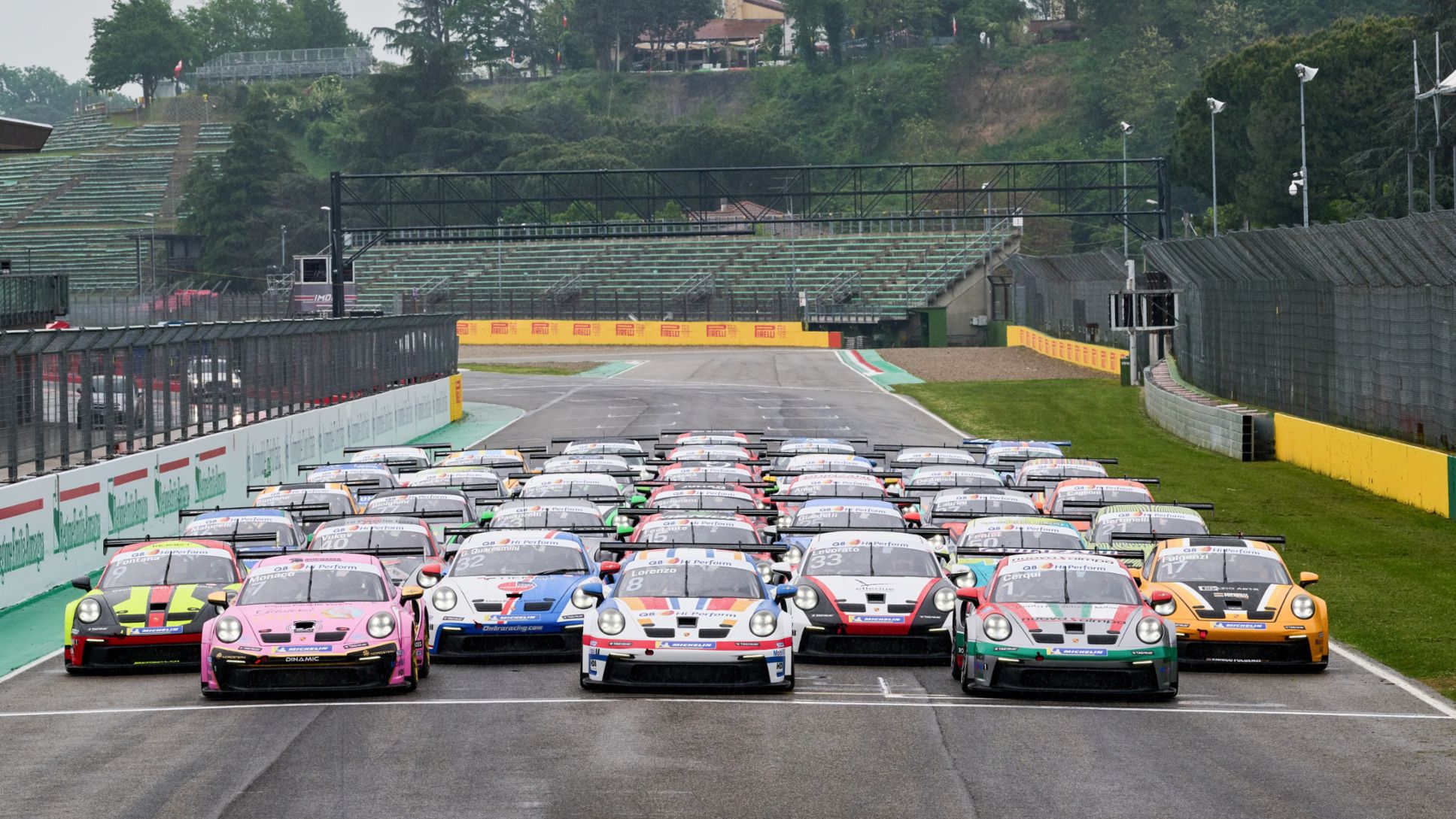 A Imola prende il via la nuova era della Porsche Carrera Cup Italia.