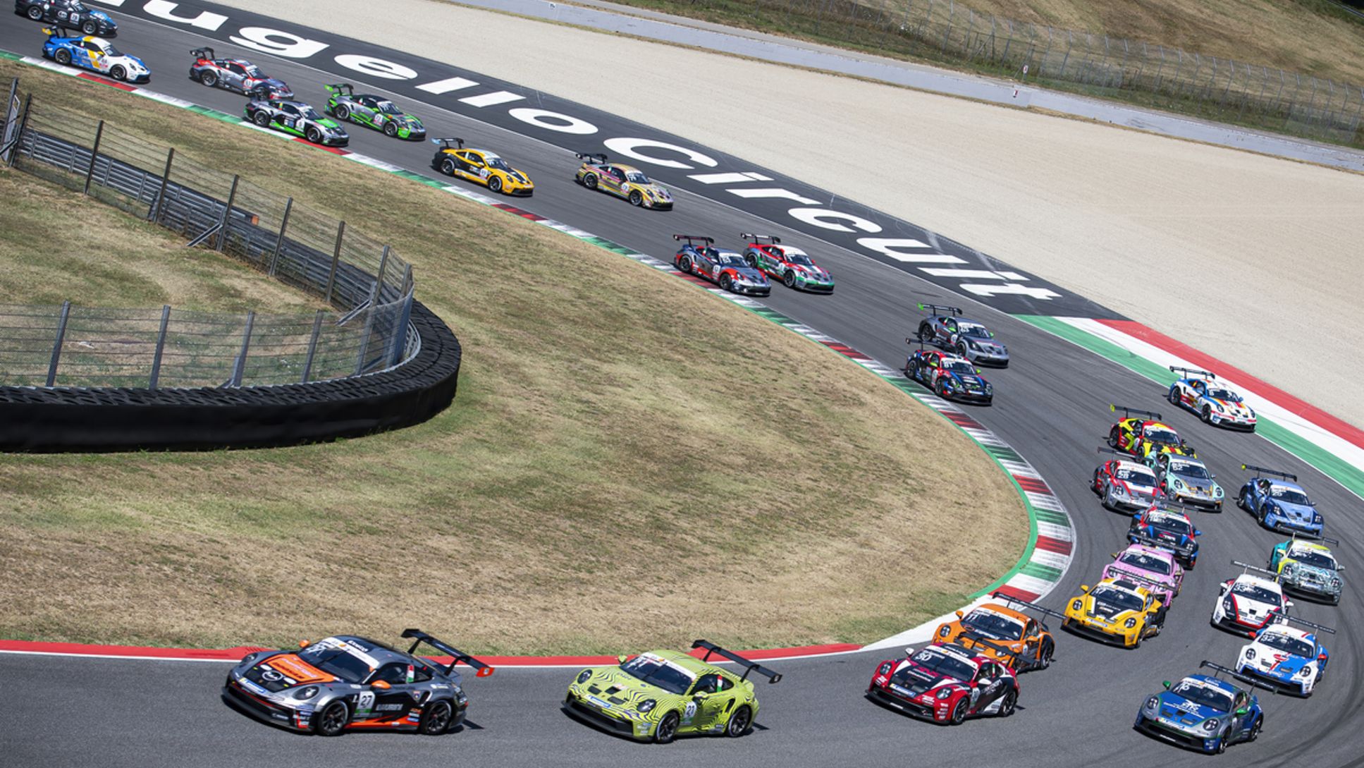 La Porsche Carrera Cup Italia incorona i campioni 2022 nel gran finale del Mugello