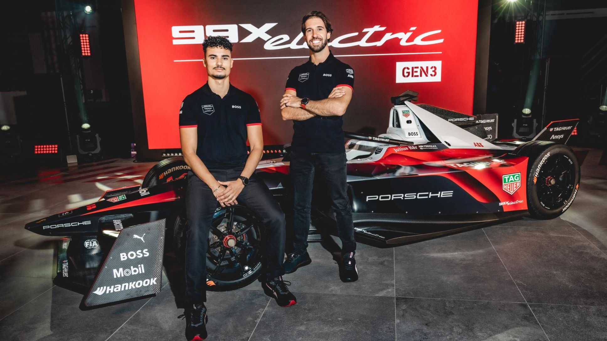 Anteprima mondiale della nuova Porsche 99X Electric Gen3 al Porsche Experience Center Franciacorta. In foto i due piloti ufficiali: Pascal Wehrlein (sinistra) e António Félix da Costa (destra)