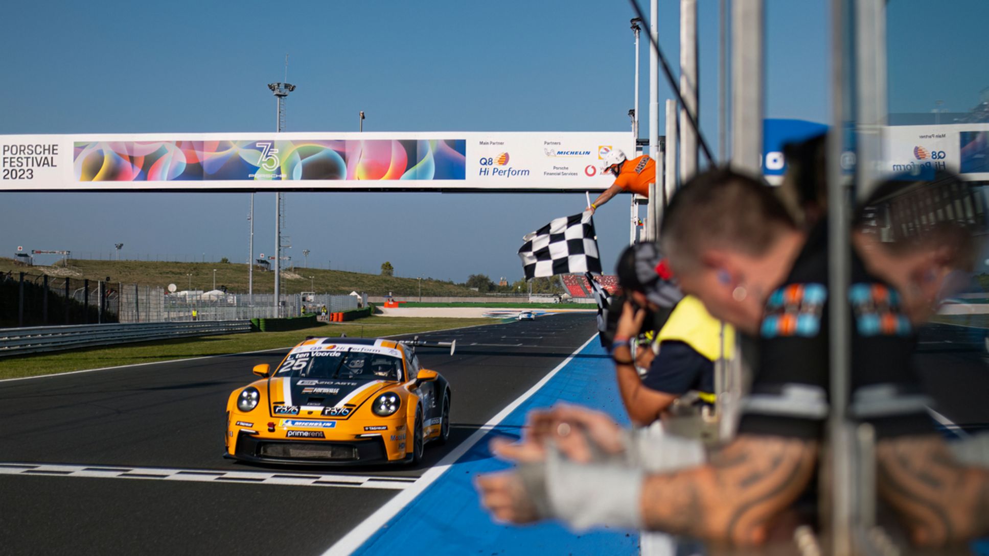 Ten Voorde vince gara 2 al Porsche Festival a Misano
