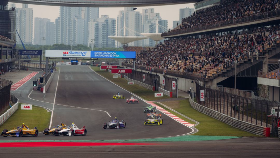 Primera carrera del E-Prix de Shanghái, 2025, Porsche AG