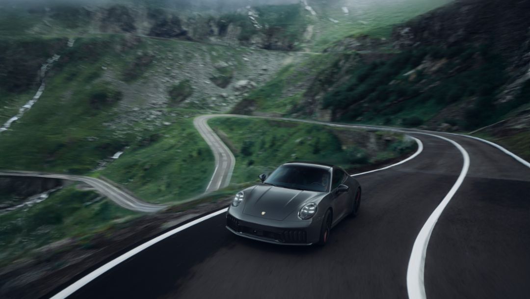 Primul 911 Carrera 4 GTS “Tribute to Transfăgărășan” a fost livrat unui client din România
