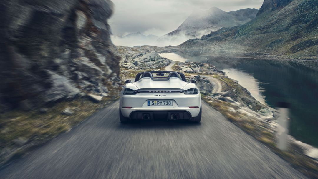 Ágil en cada curva: el Porsche 718 Spyder