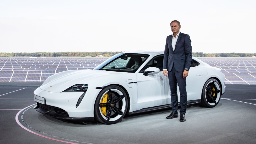 Оливер Блуме, председатель правления Porsche AG, Taycan Turbo S, мировая премьера в Европе, 2019, Porsche AG