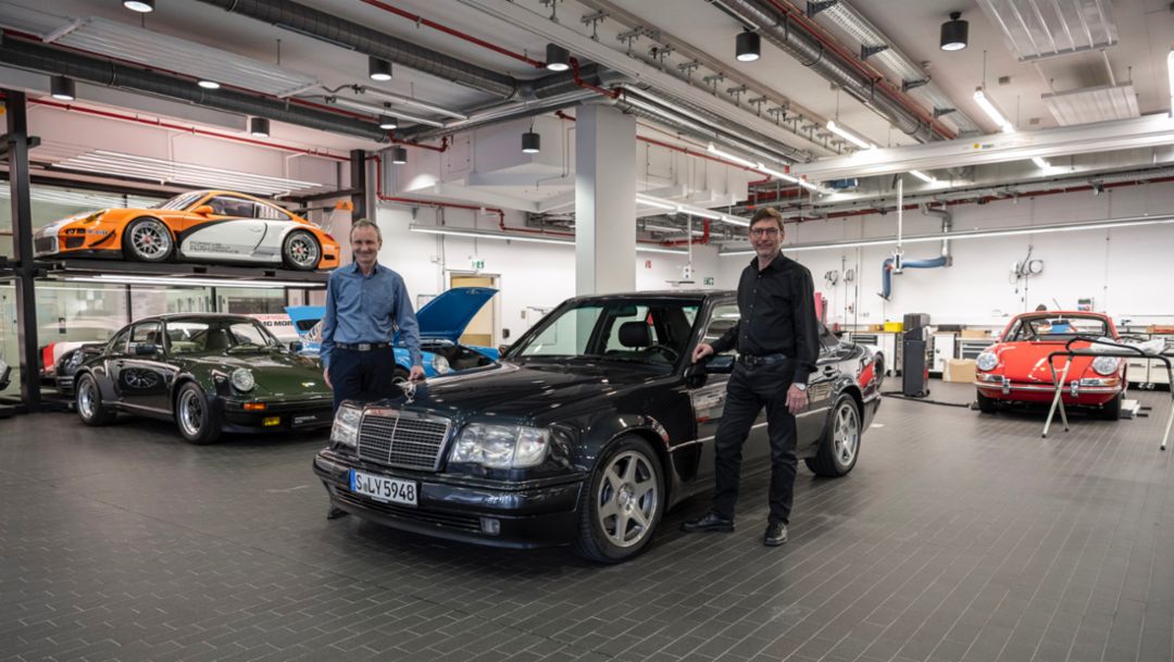 Michael Mönig, Prototypenmanagement, Michael Hölscher, Projektleiter Entwicklung, l-r, Mercedes-Benz 500 E, 2021, Porsche AG