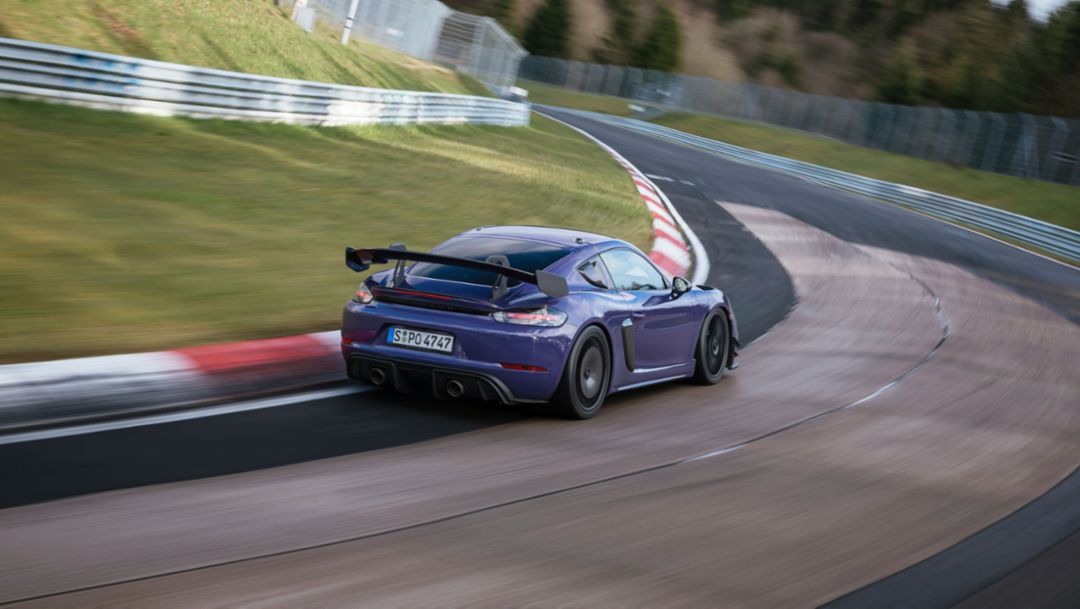 A bordo: 718 Cayman GT4 RS Kit Manthey