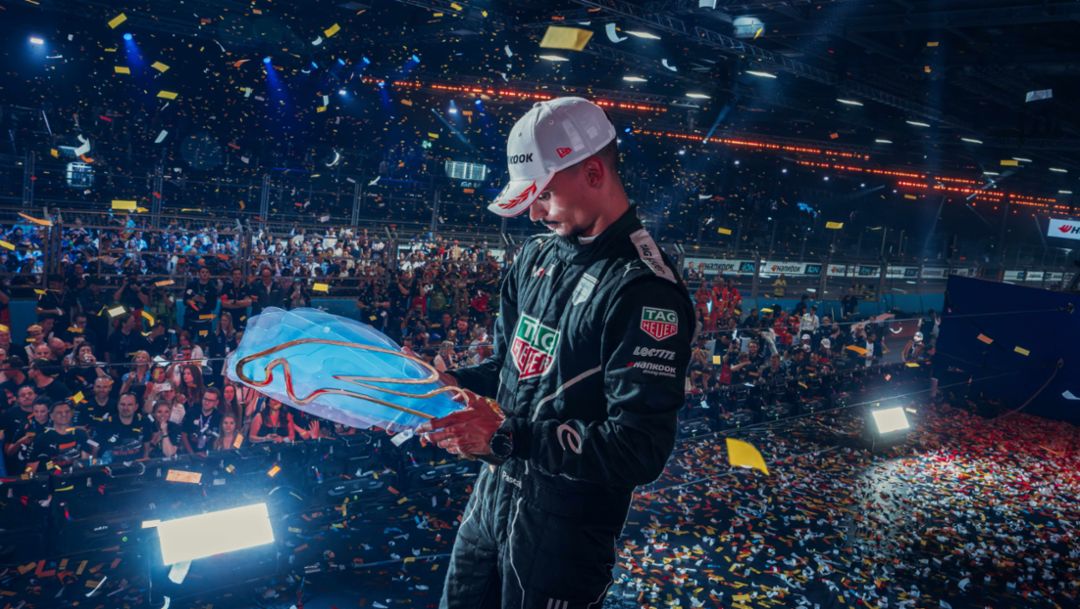 Pascal Wehrlein, campeón del mundo de Fórmula E, temporada 2023/2024, Porsche AG