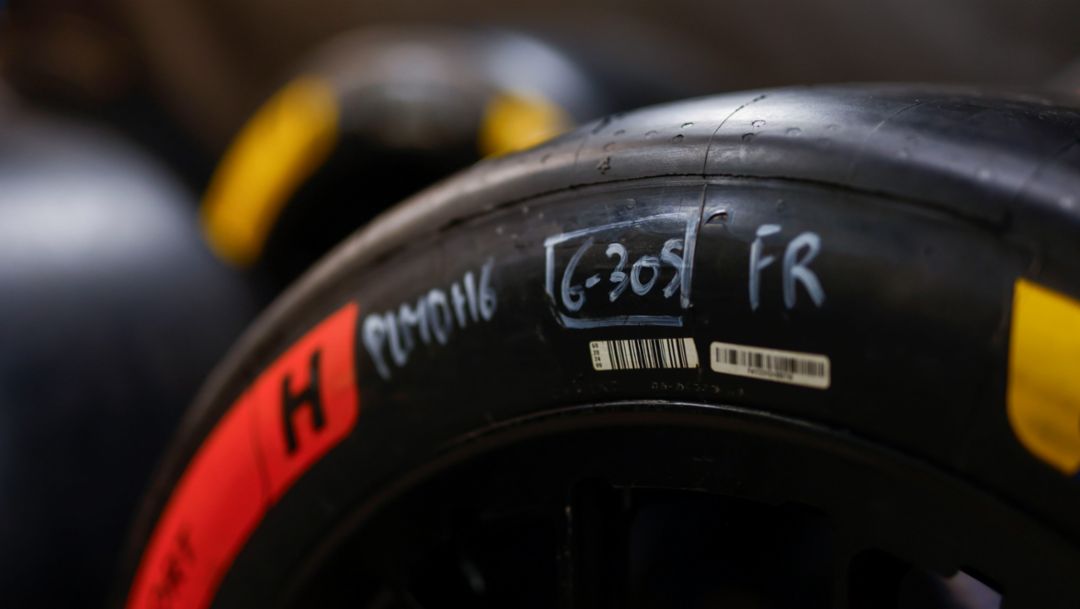 Michelin, 2025, Porsche AG