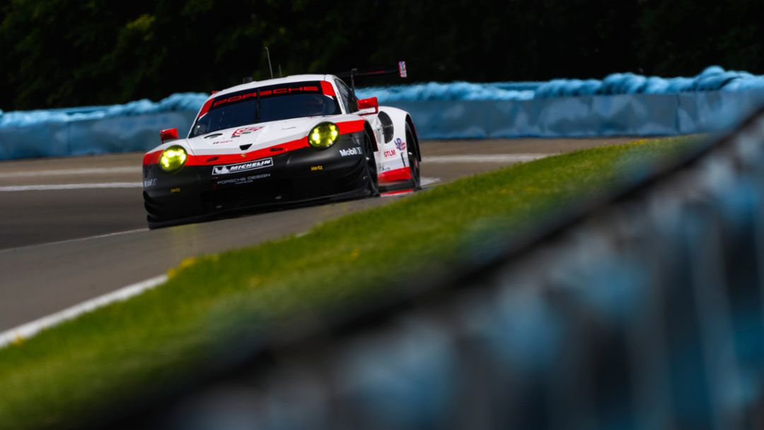 911 RSR take on Canada’s oldest racetrack