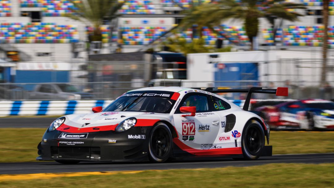 Strong Porsche contingent at anniversary race in Florida