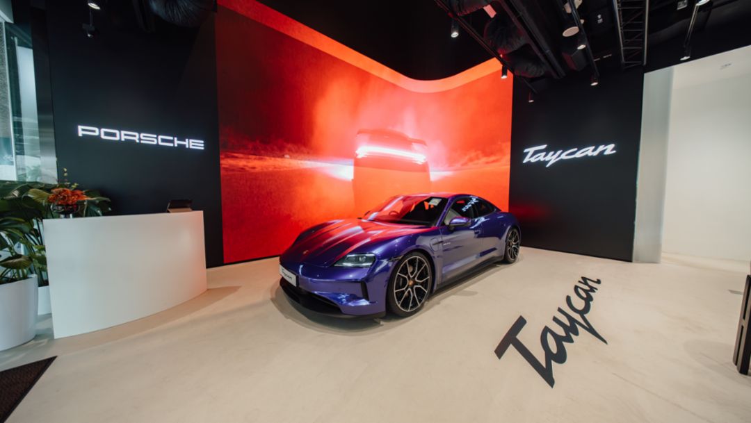 Porsche Singapore brings two icons to the new 67 on Scotts