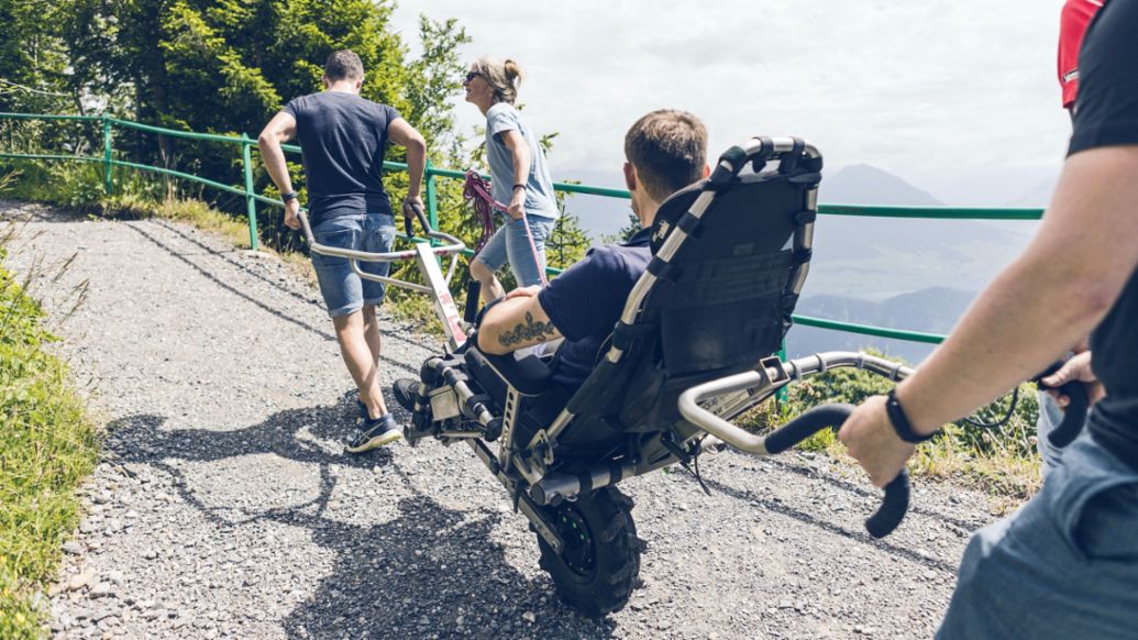 Der Protrek im Einsatz an der Rigi, 2023, Porsche Schweiz AG