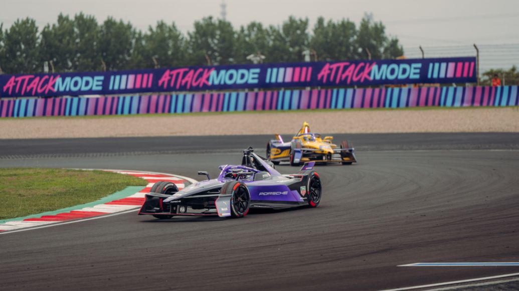 Pascal Wehrlein, Porsche 99X Electric (nº 1), 1ª carrera del E-Prix de Shanghái, 2025, Porsche AG
