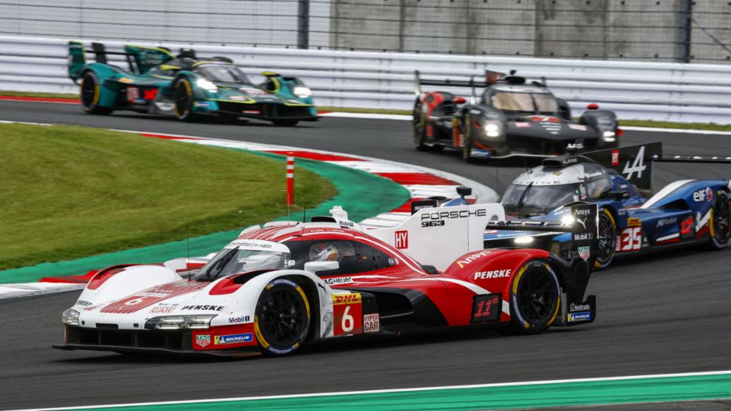 Porsche 963, Porsche Penske Motorsport (nº 6), Kévin Estre (FRA), Laurens Vanthoor (BEL), 6 Horas de Fuji, Campeonato del Mundo de Resistencia FIA (WEC), 2025, Porsche AG