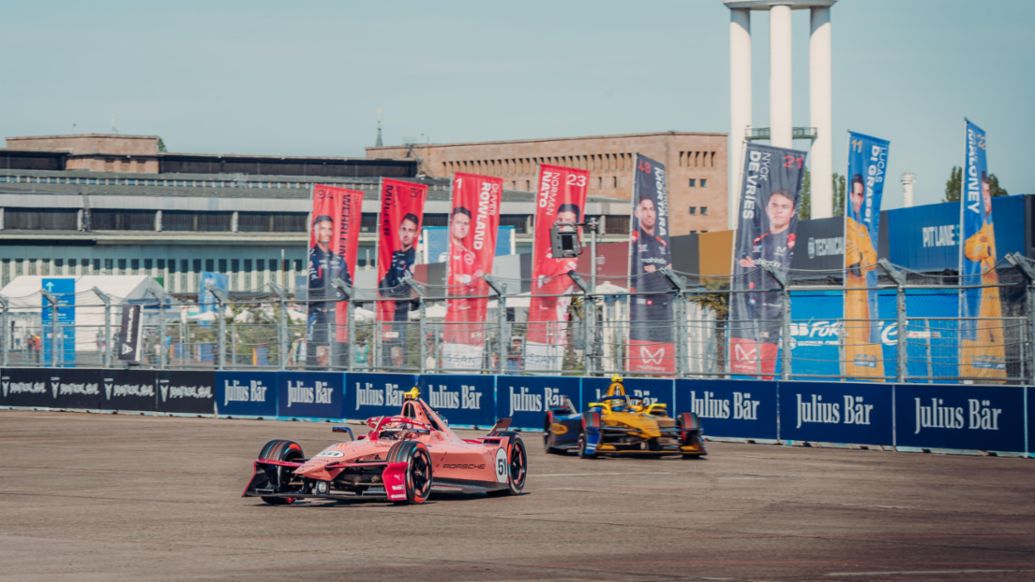 Nico M&uuml;ller, Porsche 99X Electric (n&ordm; 51), E-Prix de Berl&iacute;n 1, 2026, Porsche AG