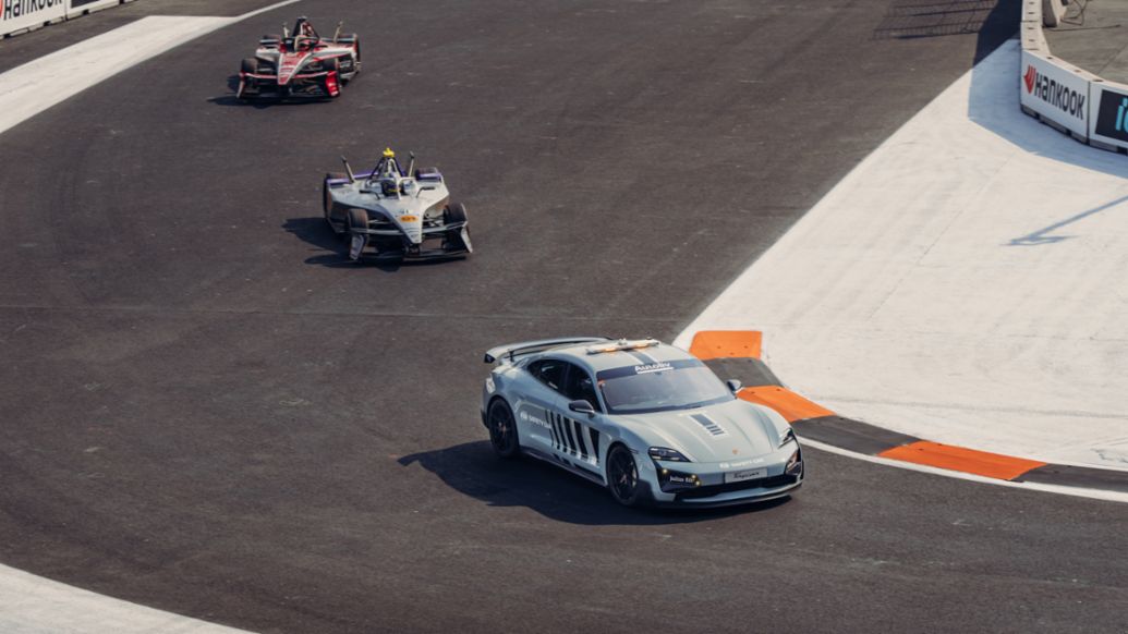 Porsche Taycan Turbo GT con paquete Weissach, coche de seguridad de la F&oacute;rmula E, E-Prix de Ciudad de M&eacute;xico, 2026, Porsche AG